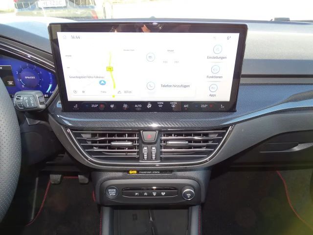 Ford Focus ST Line Wagon