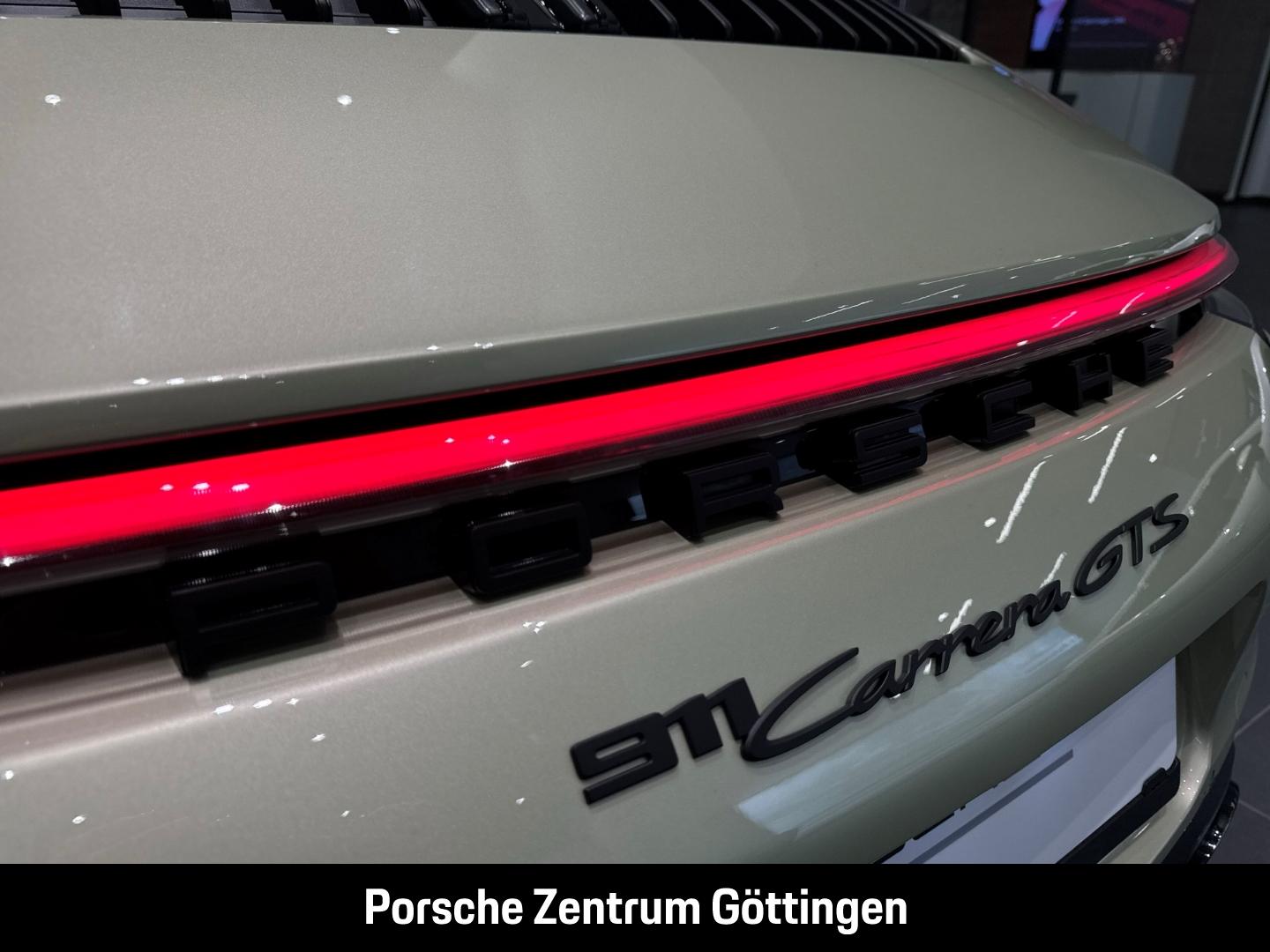 Porsche 911 992 Cabriolet Carrera GTS