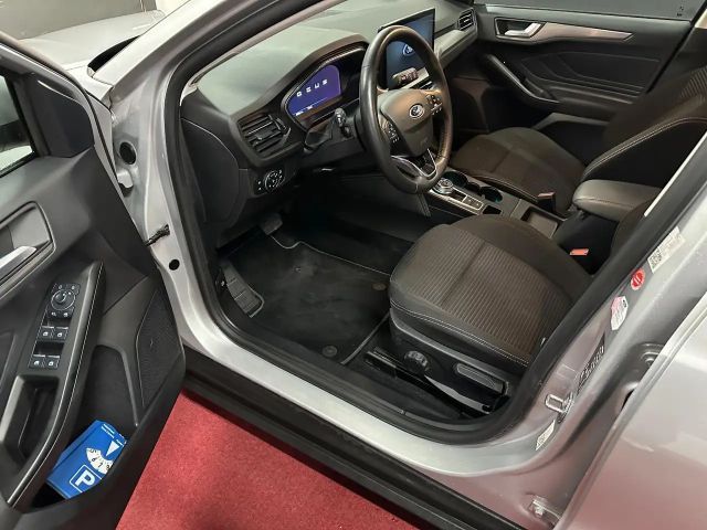 Ford Focus Titanium Wagon