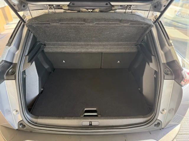 Peugeot E-2008 Active Pack