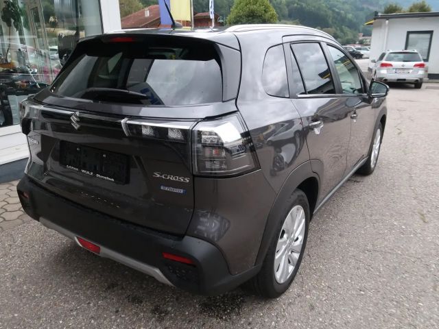 Suzuki S-Cross AllGrip Hybrid