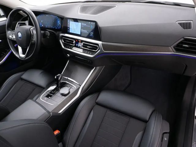 BMW 320 320e Sport Line