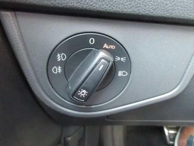 Volkswagen Polo 1.0 TSI DSG R-Line