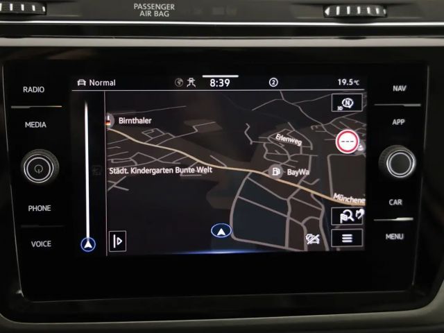 Volkswagen Touran Life