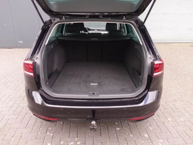 Volkswagen Passat 1.5 TSI Business DSG Variant