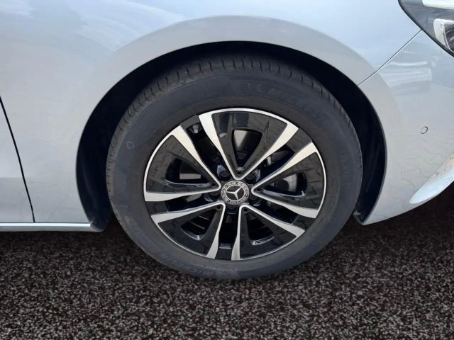 Mercedes-Benz B 180 Progressive