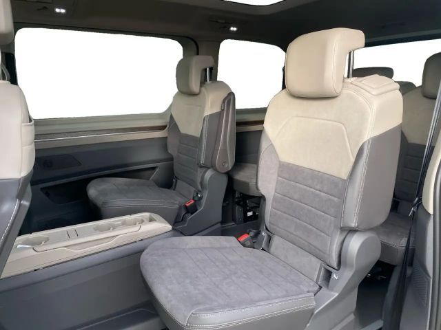 Volkswagen Multivan 2.0 TDI DSG Style T7