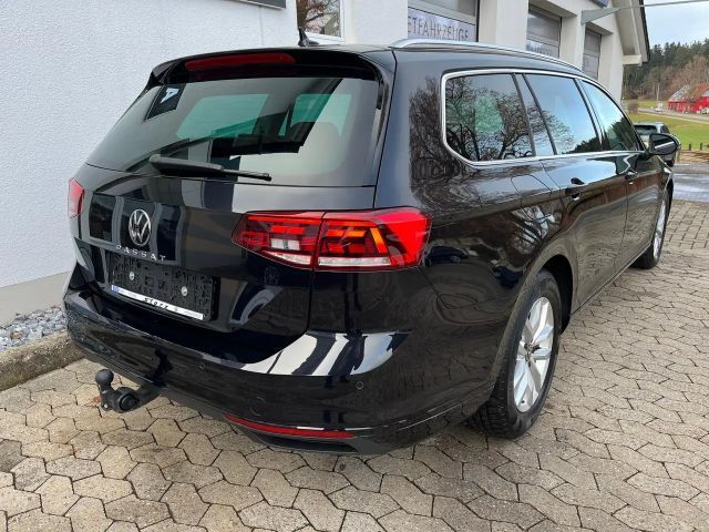 Volkswagen Passat 2.0 TDI Business DSG Variant