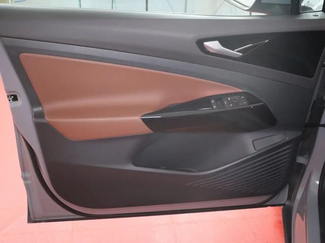 Volkswagen ID.5 150 kW 77 KWh IQ.Drive Pro