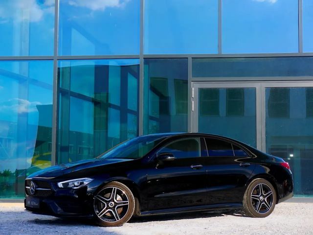 Mercedes-Benz CLA 200 AMG Line Coupé