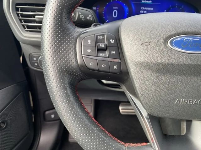 Ford Focus EcoBoost ST Line Wagon