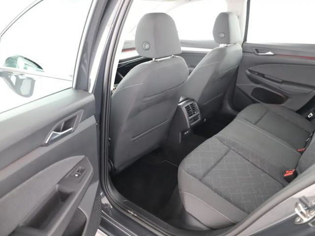 Volkswagen Golf DSG Life Variant