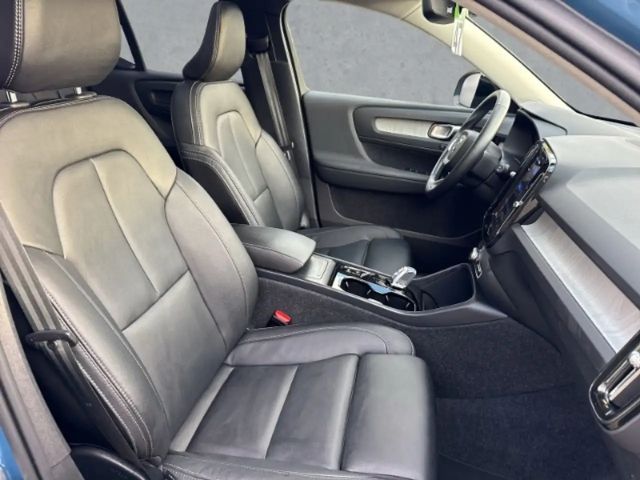 Volvo XC40 Dark Plus