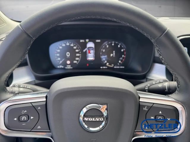 Volvo XC40 Momentum T3