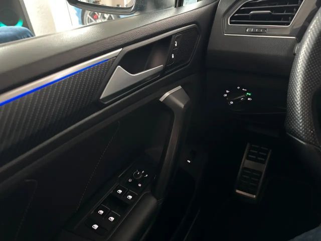 Volkswagen Tiguan R-Line Style