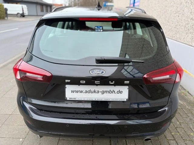 Ford Focus Cool & Connect Wagon