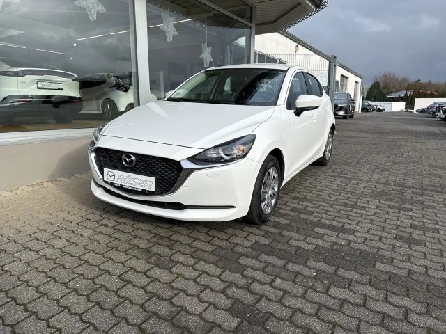 Mazda 2 Center-Line