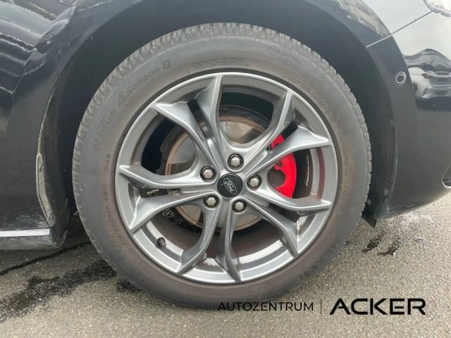 Ford Focus EcoBoost ST Line