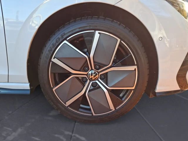 Volkswagen Golf 1.5 eTSI DSG R-Line Variant