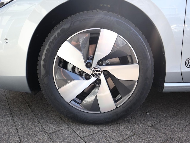 Volkswagen Passat Business DSG