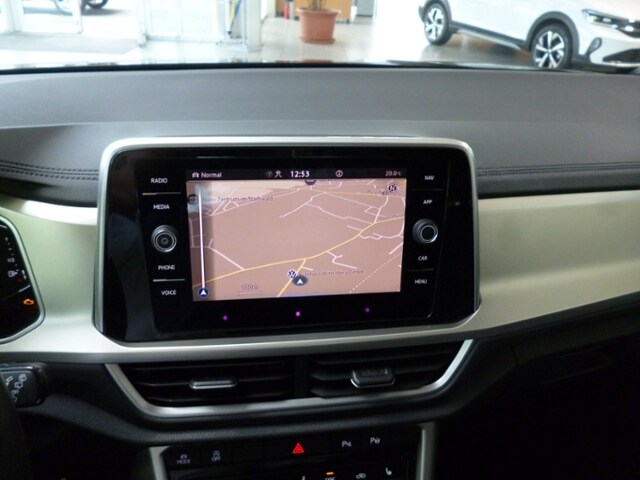 Volkswagen T-Roc 1.5 TSI/DSG*Move*LED*KAMERA*ACC*NAVI*SHZG *