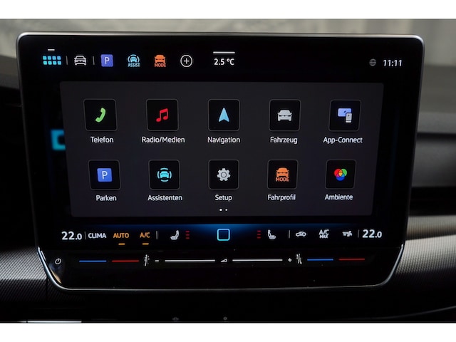 Volkswagen Golf 1.5 eTSI IQ.Drive R-Line Variant