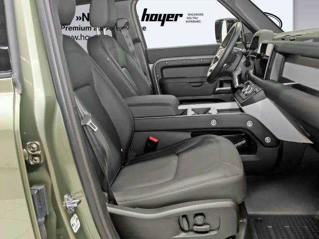 Land Rover Defender 110 D300 Dynamic SE