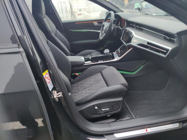 Audi S6 Avant Quattro