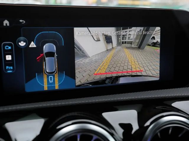 Mercedes-Benz A 200 AMG Line