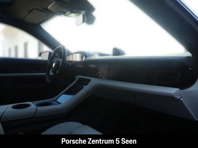 Porsche Taycan 4S Cross Turismo