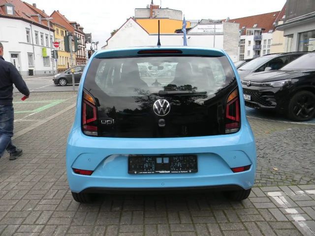 Volkswagen up! Move Move up!