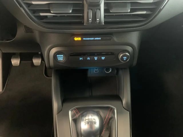Ford Focus EcoBoost ST Line
