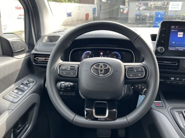 Toyota Proace City EV City Team D