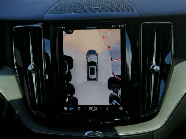 Volvo XC60 AWD Dark Plus