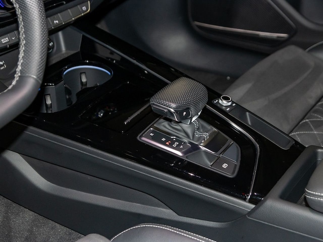 Audi A4 40 TFSI Avant Quattro S-Line S-Tronic