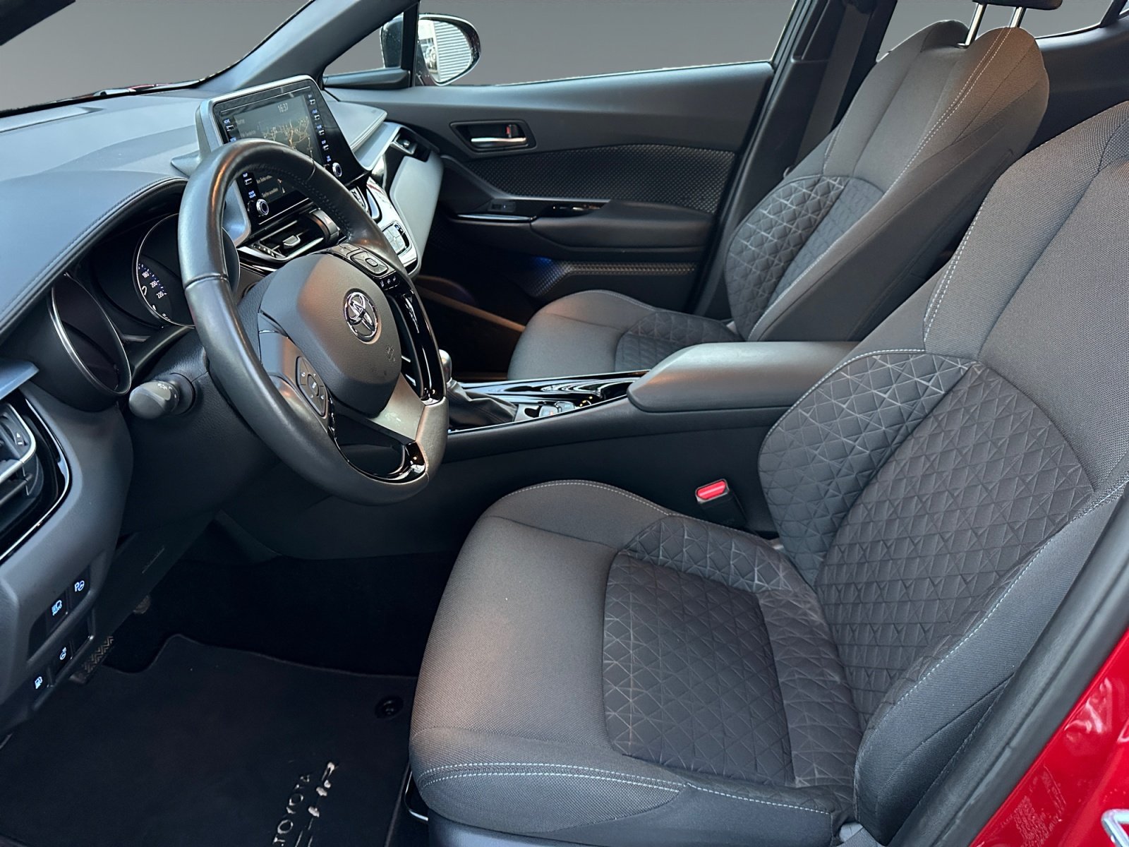 Toyota C-HR 5-deurs Plus