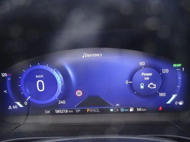 Ford Kuga Plug in Hybrid ST Line X