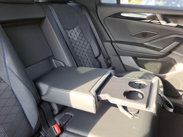 Volkswagen Tiguan R-Line eHybrid