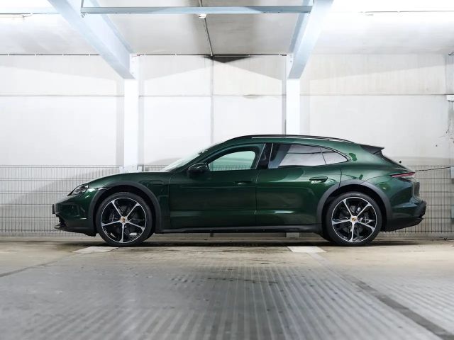 Porsche Taycan 4 Cross Turismo