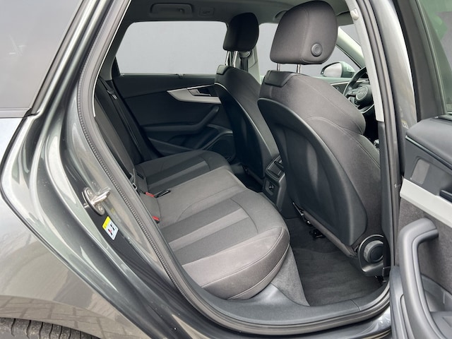 Audi A4 35 TFSI Avant S-Tronic