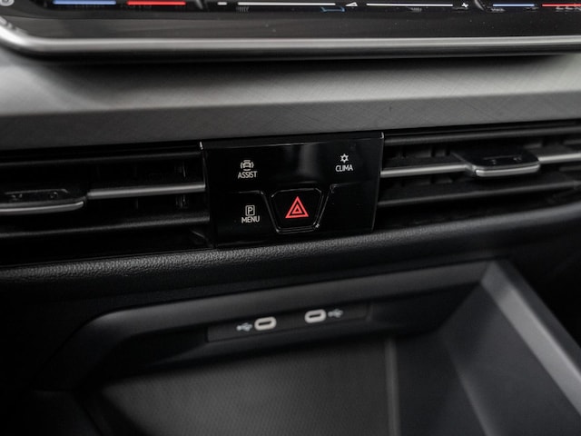 Volkswagen Golf 1.5 eTSI DSG Golf VIII Variant