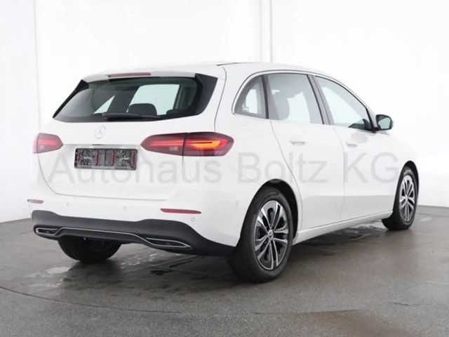 Mercedes-Benz B 180 ENp 45600 Pano Winter P. Totw Digi Displ