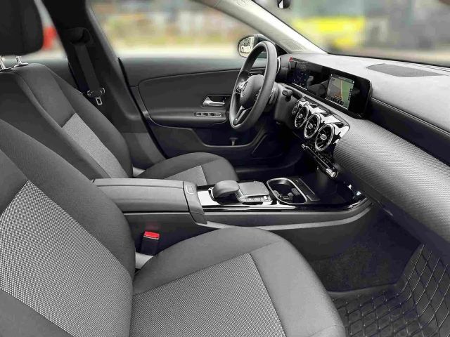 Mercedes-Benz CLA 200 CLA 200 d Shooting Brake