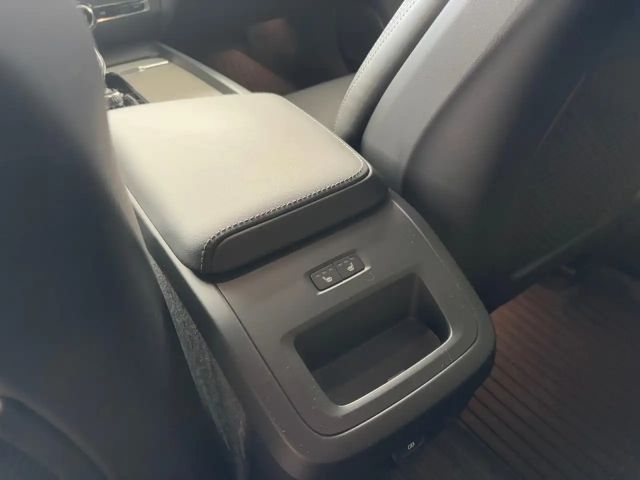 Volvo V60 Cross Country AWD Plus