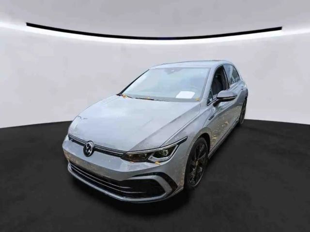 Volkswagen Golf 1.5 eTSI DSG R-Line