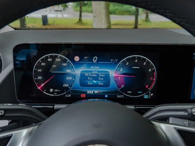 Mercedes-Benz B 180 Progressive