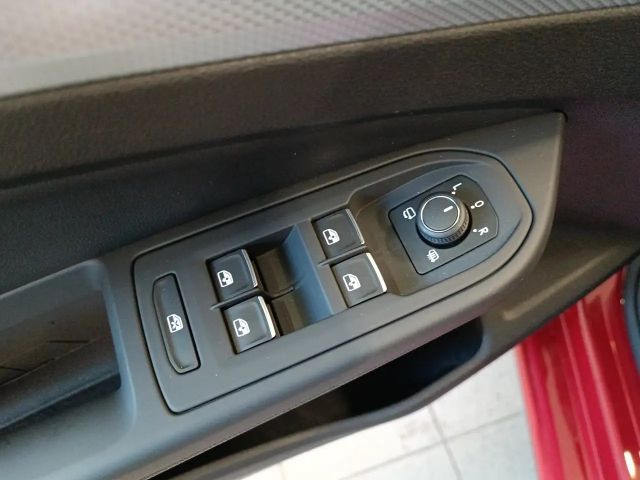 Volkswagen Golf 1.5 eTSI DSG Golf VIII