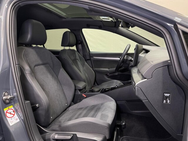 Volkswagen Golf 1.5 eTSI DSG Style