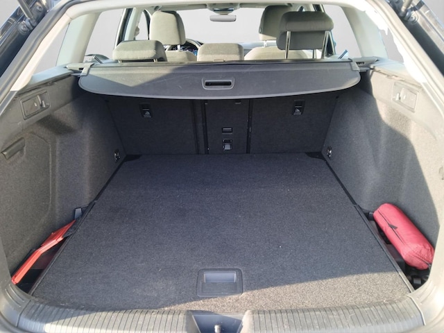 Volkswagen Golf 1.0 TSI Golf VIII Life Variant