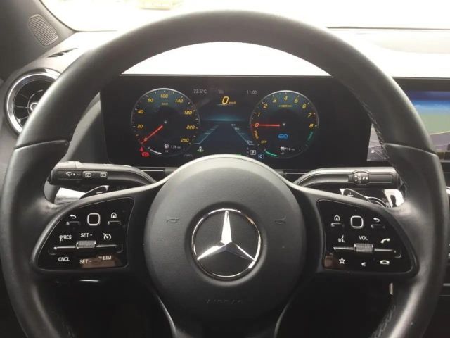 Mercedes-Benz GLA 250 GLA 250 e Style
